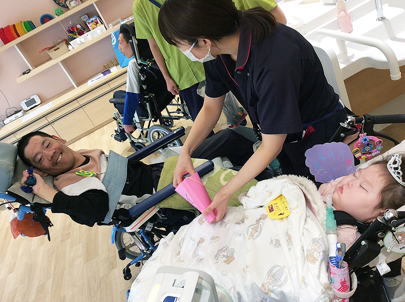 ★活動★
季節に合ったあそび・活動を
みんなでします。