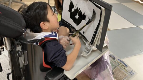 🖌️みんなで書き初めしたよ！